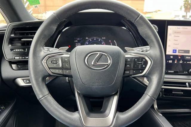 Used 2024 Lexus RX 350 FWD w/ Technology Package image 26