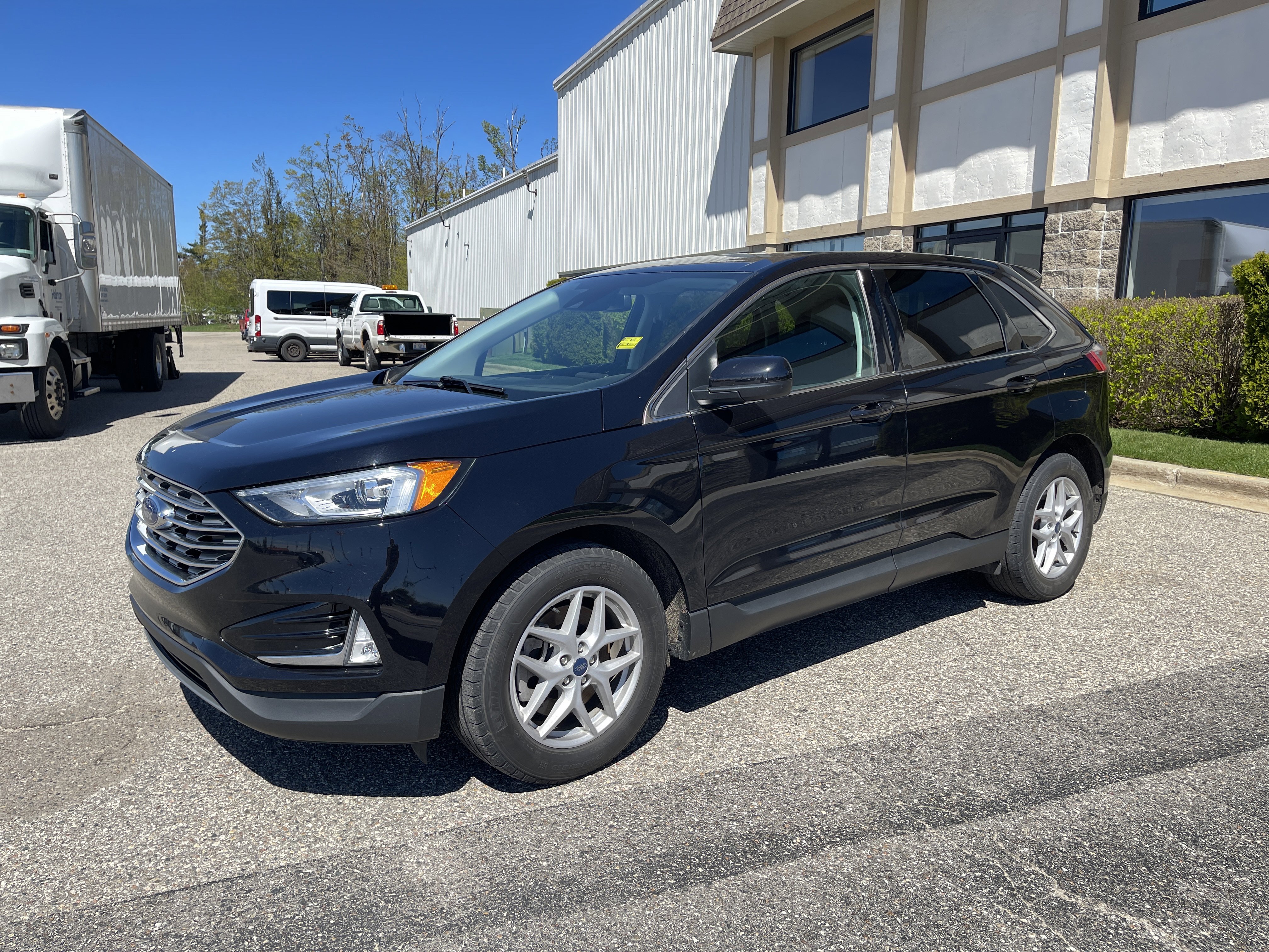 Certified 2021 Ford Edge SEL w/ Convenience Package AWD/4WD image 8