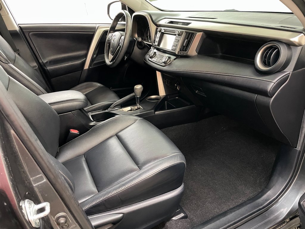 Used 2014 Toyota RAV4 Limited image 34