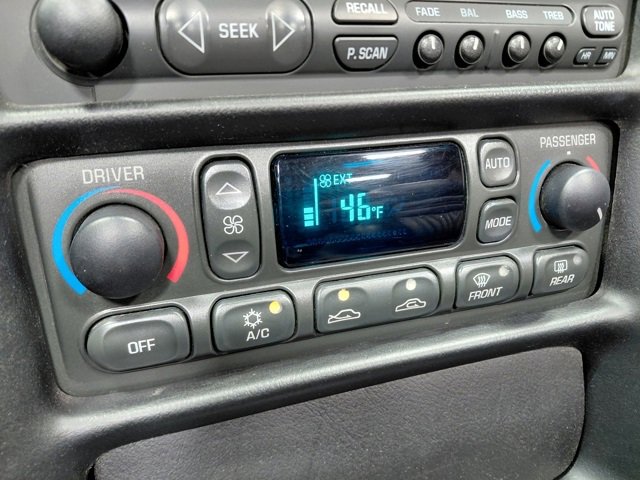 Used 2003 Chevrolet Corvette Convertible w/ Preferred Equipment Group1 image 36