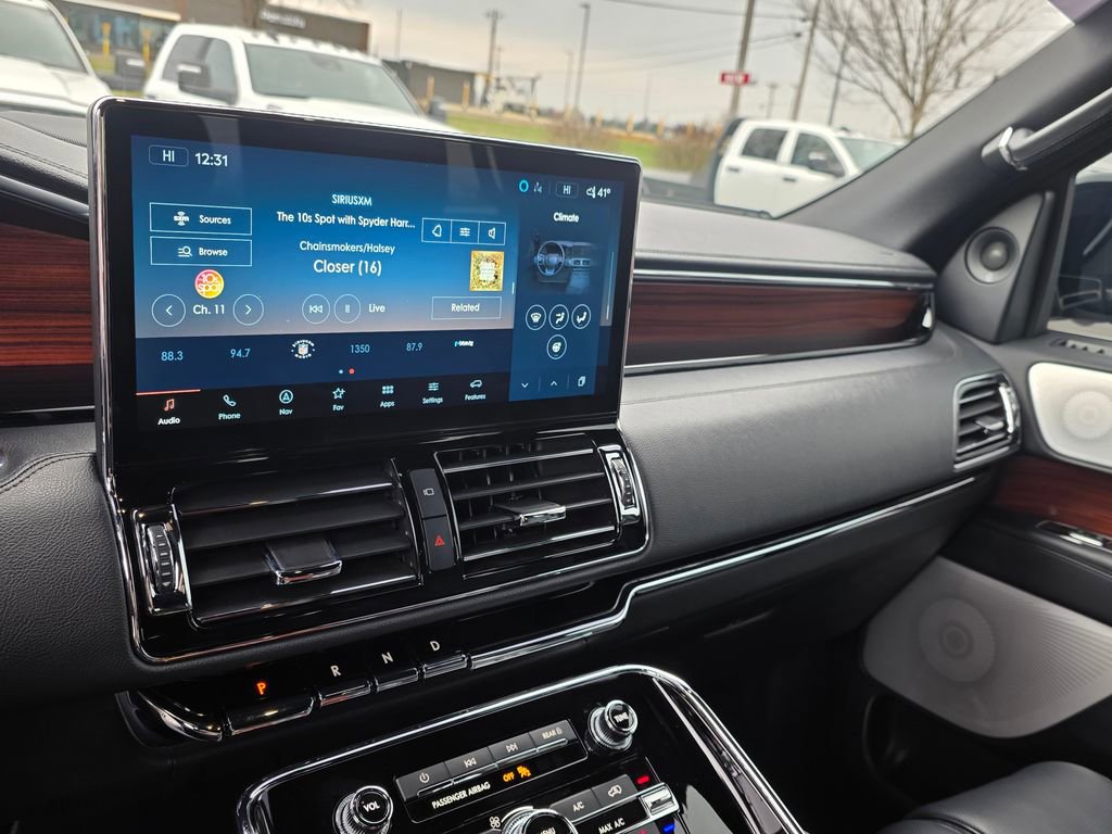 Used 2024 Lincoln Navigator Reserve image 27