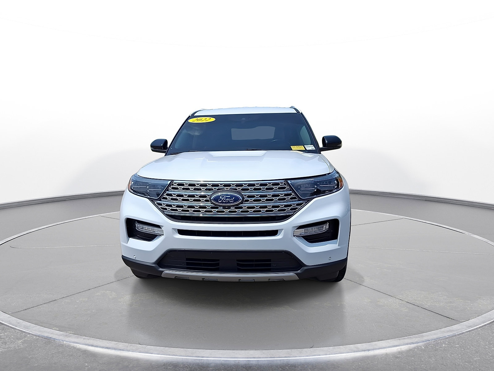 Used 2022 Ford Explorer Limited w/ Equipment Group 301A RWD image 3
