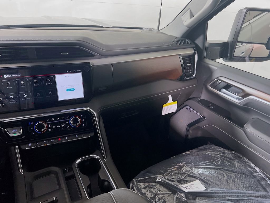 New 2026 GMC Sierra 3500 Denali w/ Denali Reserve Package image 18