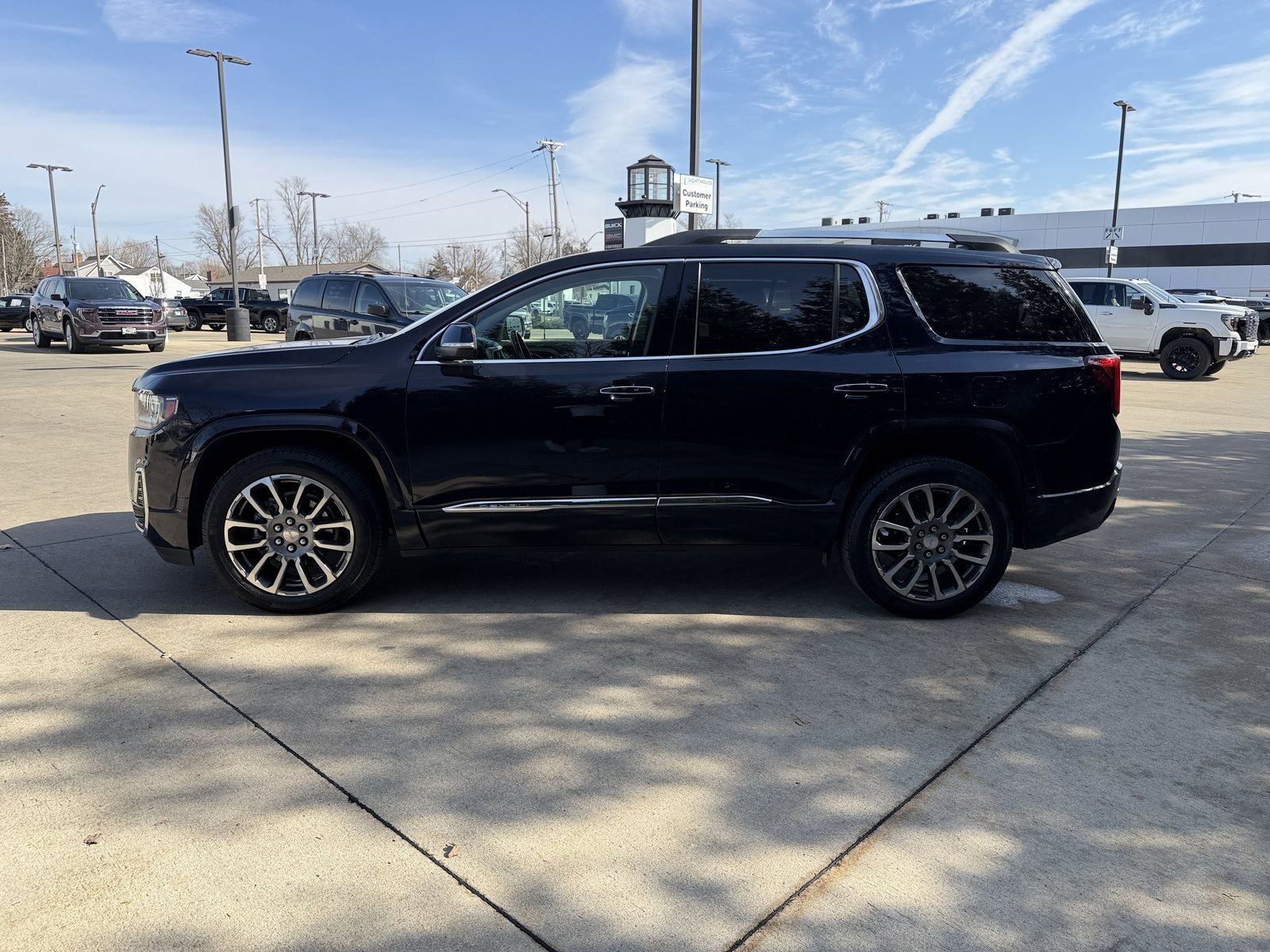 Used 2021 GMC Acadia Denali w/ Trailering Package image 8