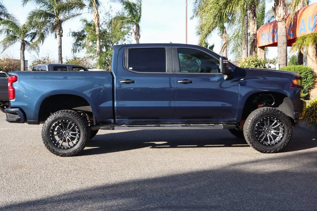 Used 2019 Chevrolet Silverado 1500 Custom w/ Custom Max Trailering Package AWD/4WD image 10