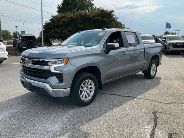 Used 2025 Chevrolet Silverado 1500 LT AWD/4WD image 1