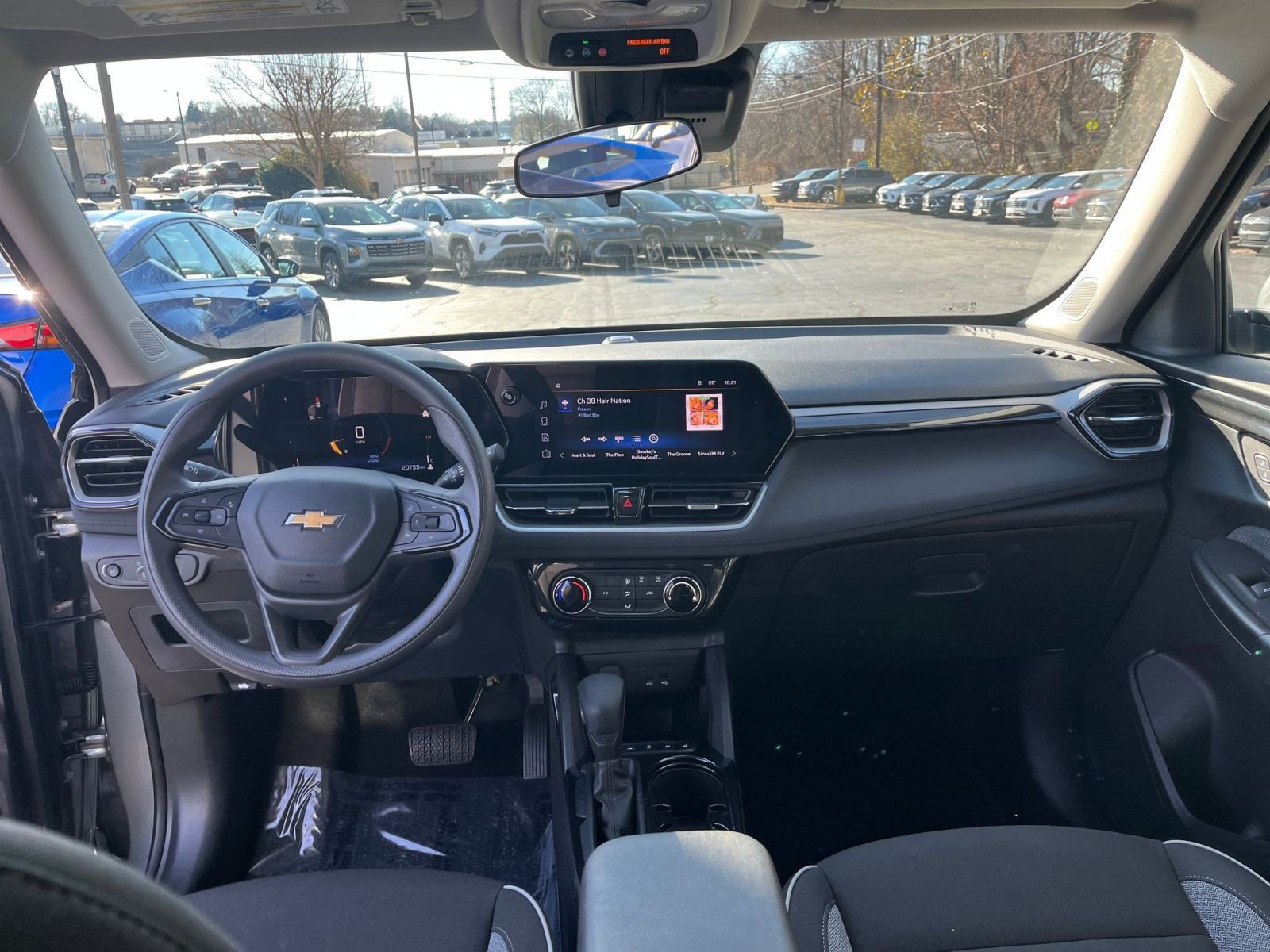 Used 2025 Chevrolet TrailBlazer LT image 27