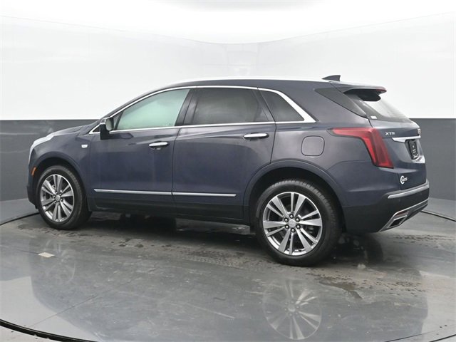 Certified 2025 Cadillac XT5 Premium Luxury image 3