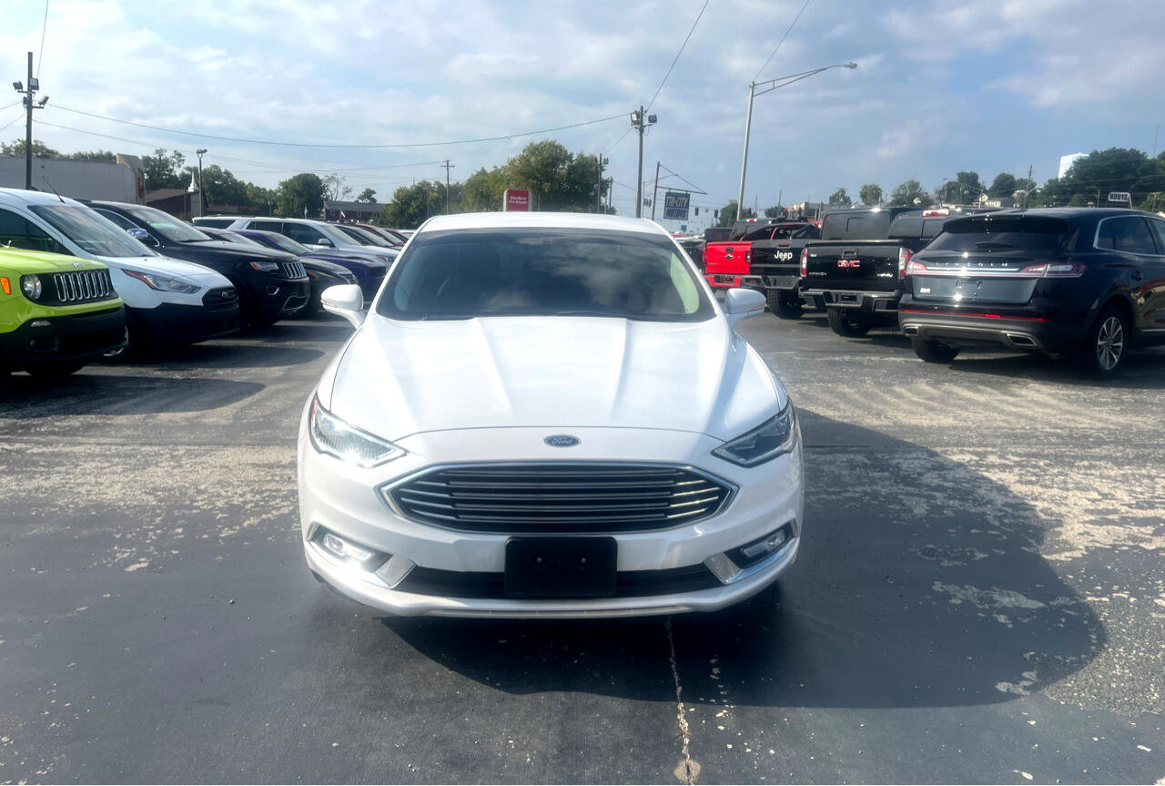Used 2017 Ford Fusion SE image 10