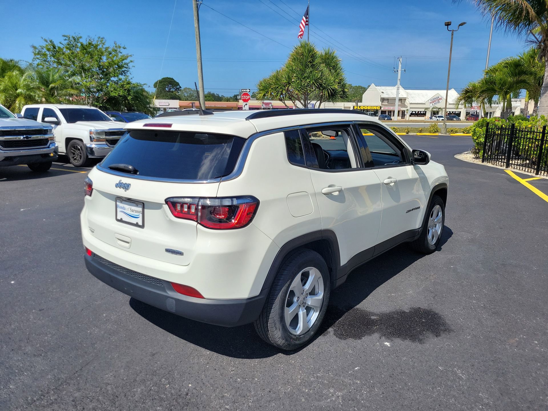 Used 2021 Jeep Compass Latitude FWD image 6