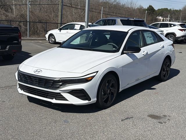 New 2026 Hyundai Elantra Sport image 3