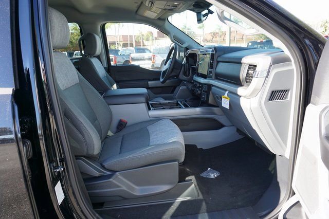 New 2026 Ford F350 XLT w/ XLT Premium Package AWD/4WD image 3