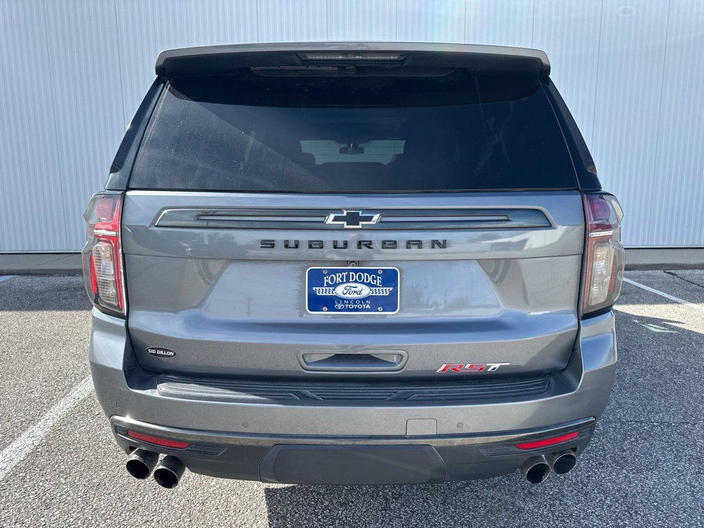 Used 2022 Chevrolet Suburban RST w/ Sport Performance Package AWD/4WD image 6