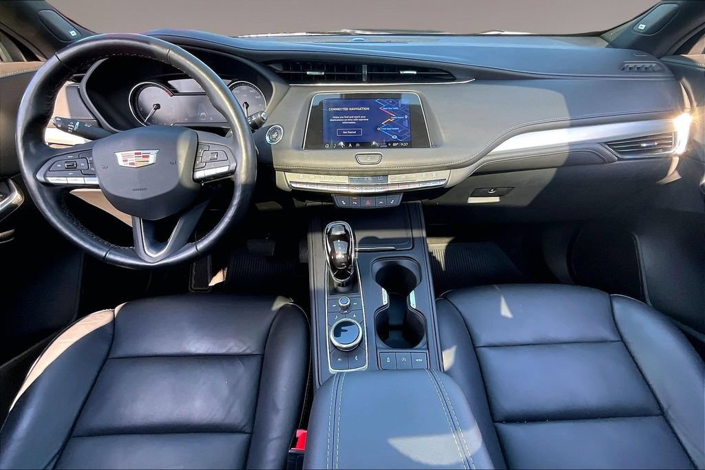 Used 2023 Cadillac XT4 Premium Luxury w/ Cold Weather Package AWD/4WD image 15