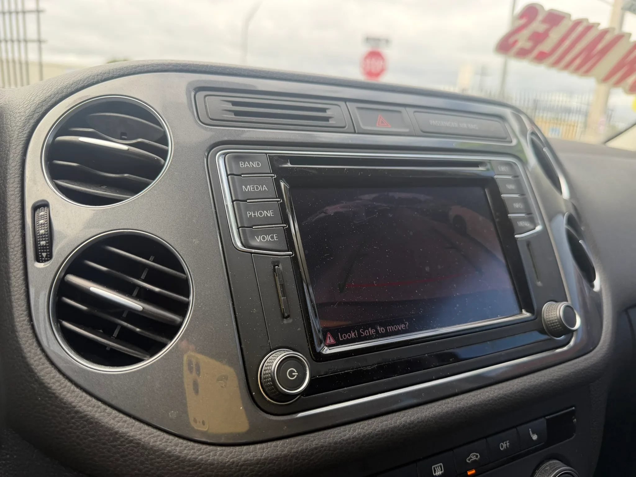 Used 2016 Volkswagen Tiguan SE FWD image 20