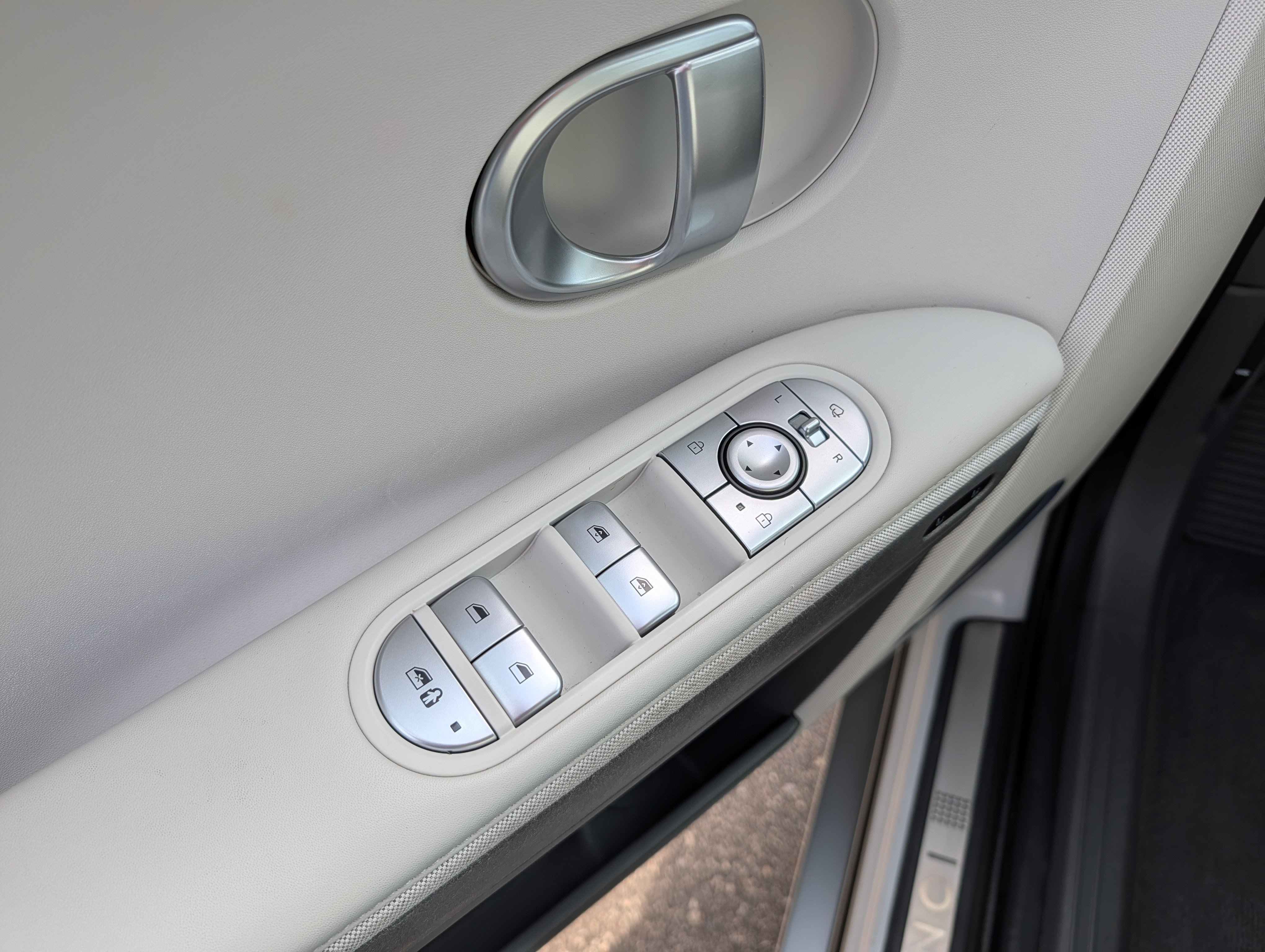 Certified 2023 Hyundai Ioniq 5 Limited AWD/4WD image 19