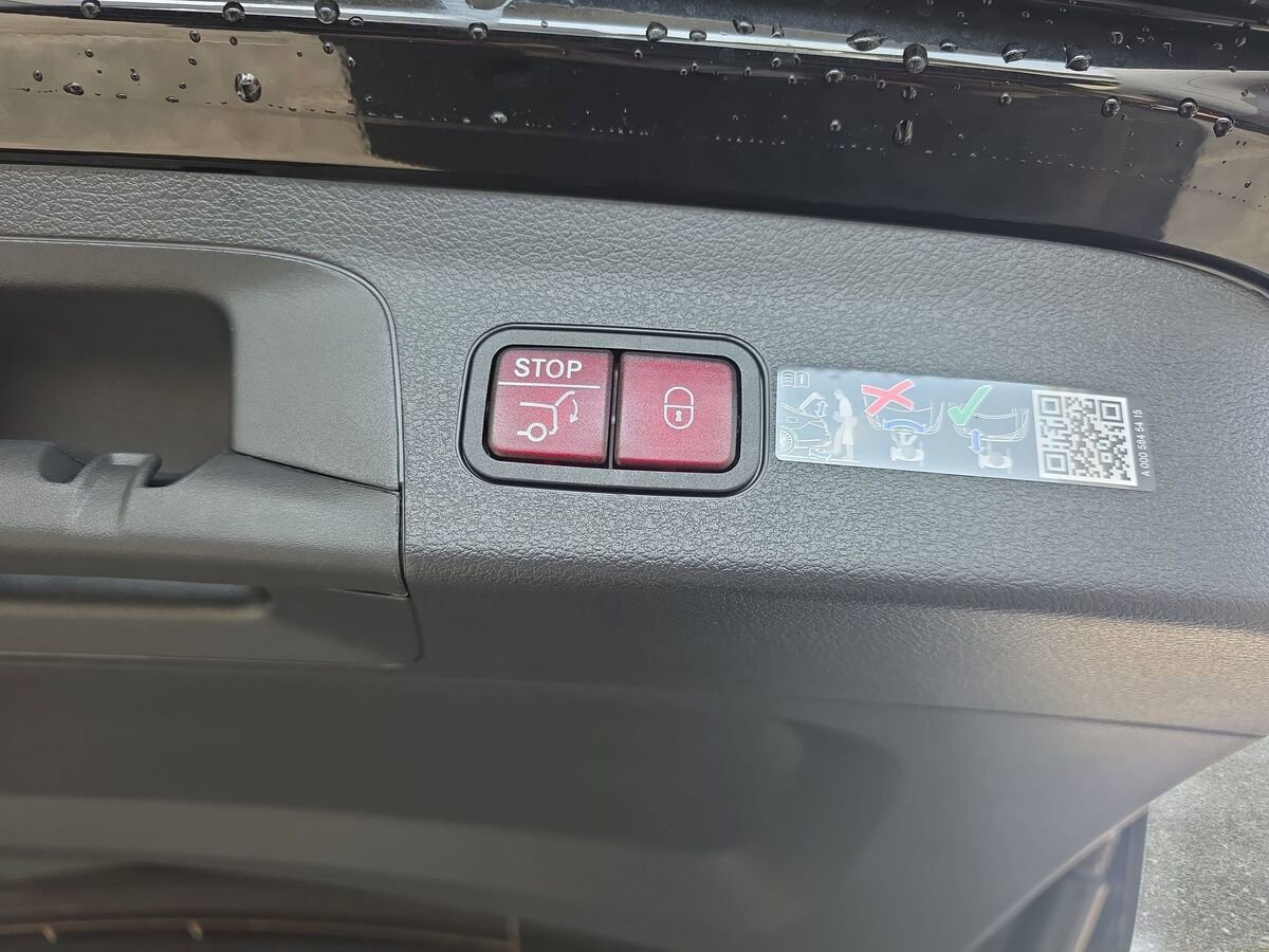 New 2026 Mercedes-Benz GLS 450 4MATIC image 13