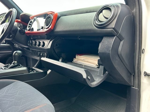 Used 2019 Toyota Tacoma TRD Off-Road AWD/4WD image 37