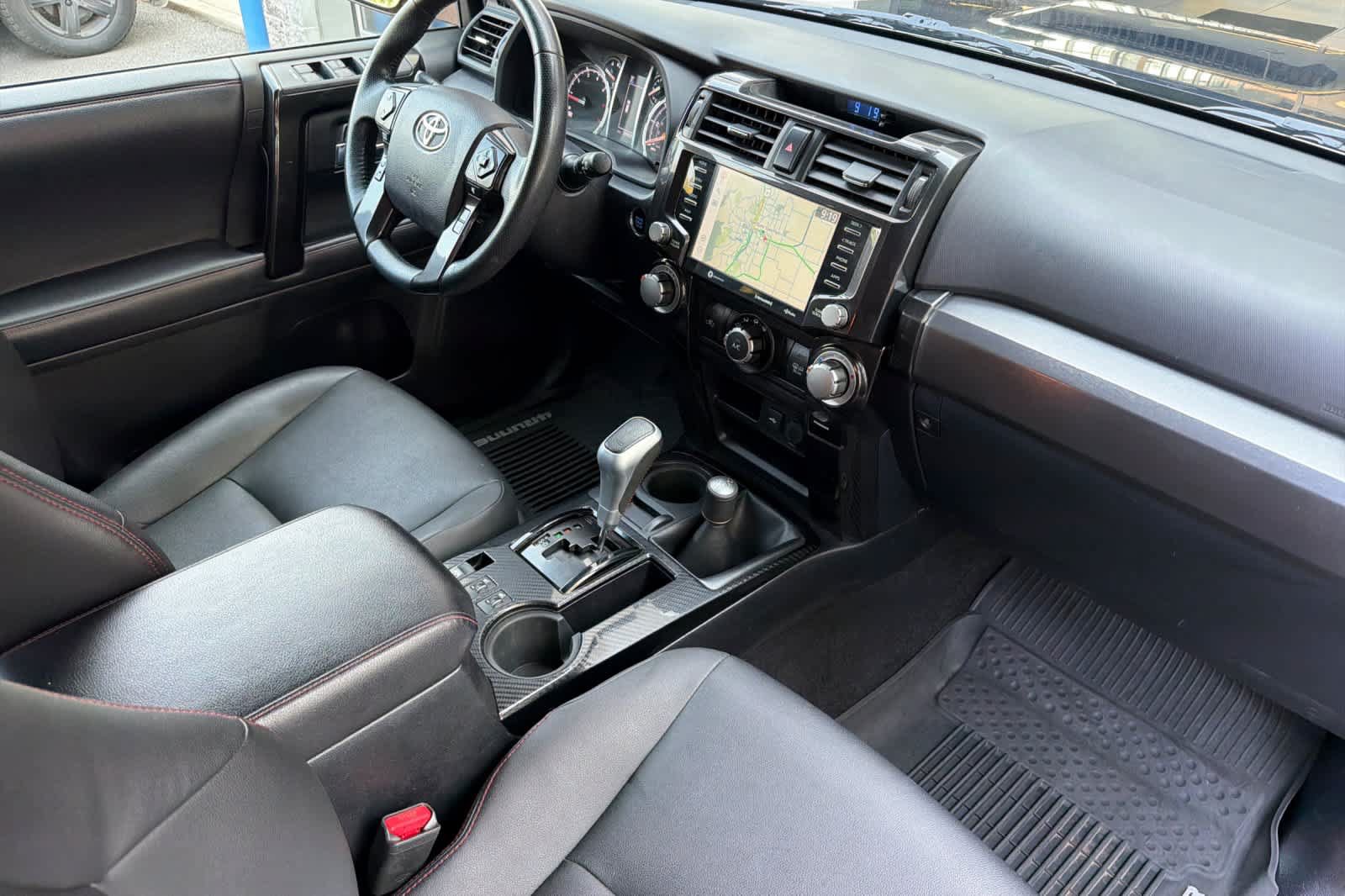 Used 2020 Toyota 4Runner TRD Off-Road Premium AWD/4WD image 18