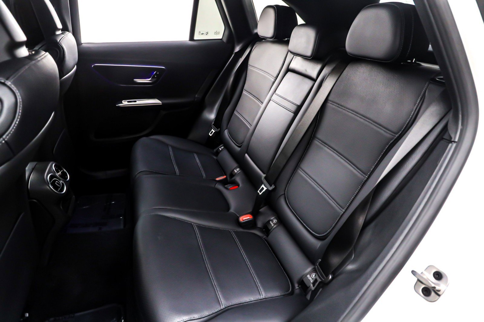 Certified 2025 Mercedes-Benz GLC 300 image 10