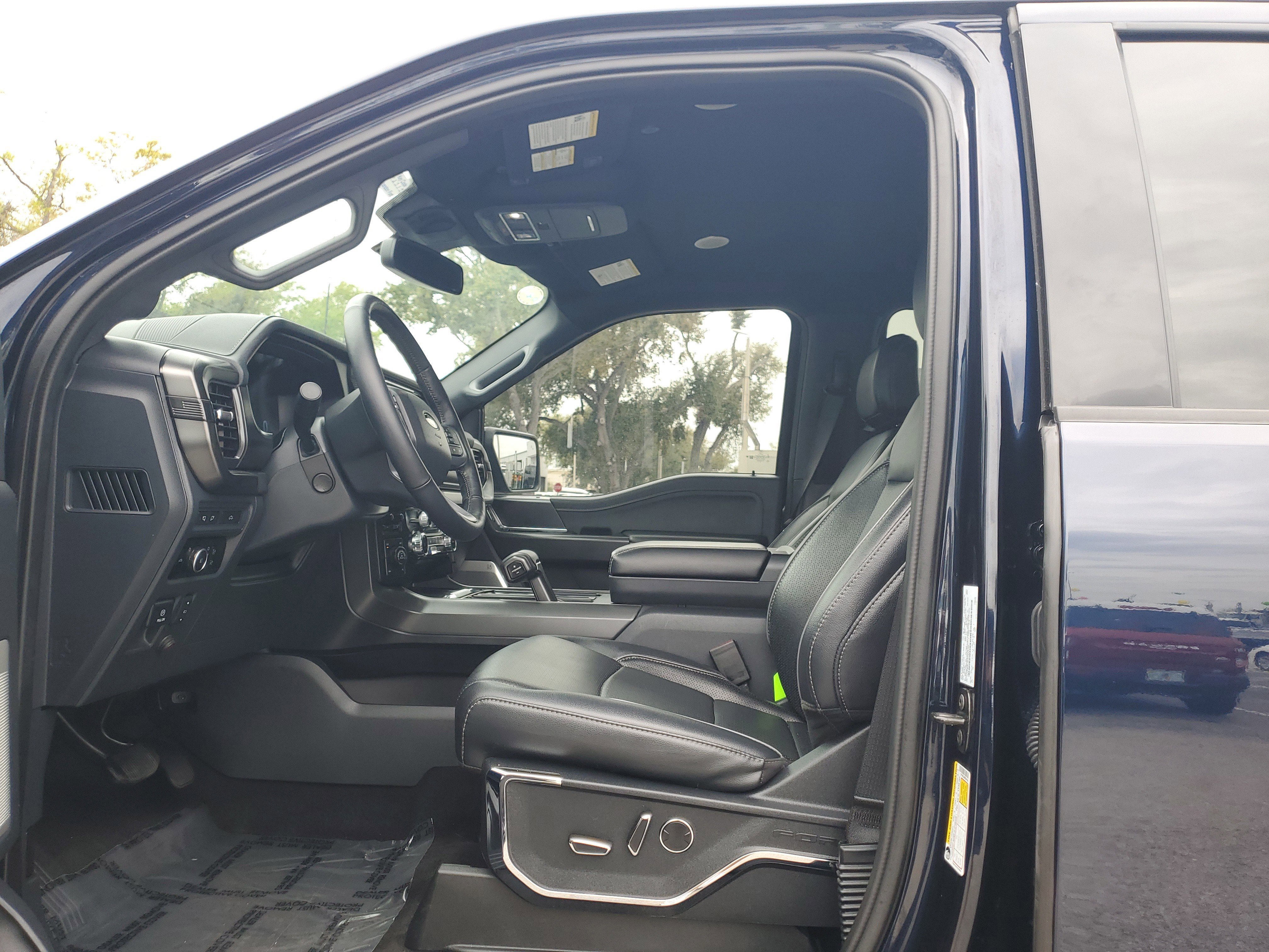 Used 2024 Ford F150 Lariat w/ Equipment Group 502A High image 19