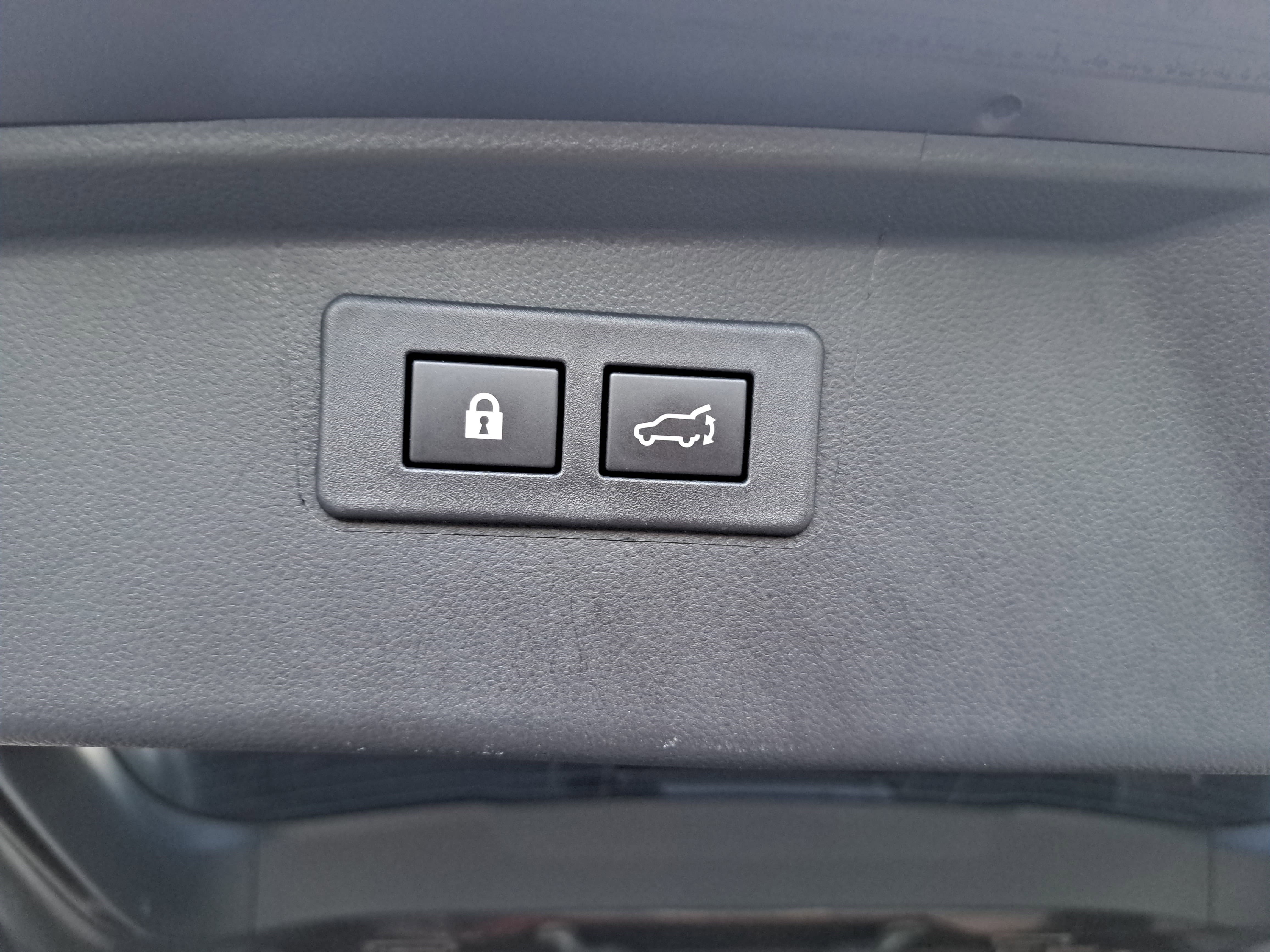 Used 2025 Subaru Outback Touring image 13