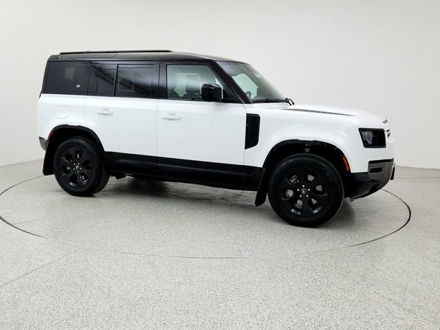 Certified 2023 Land Rover Defender 110 X-Dynamic SE image 3