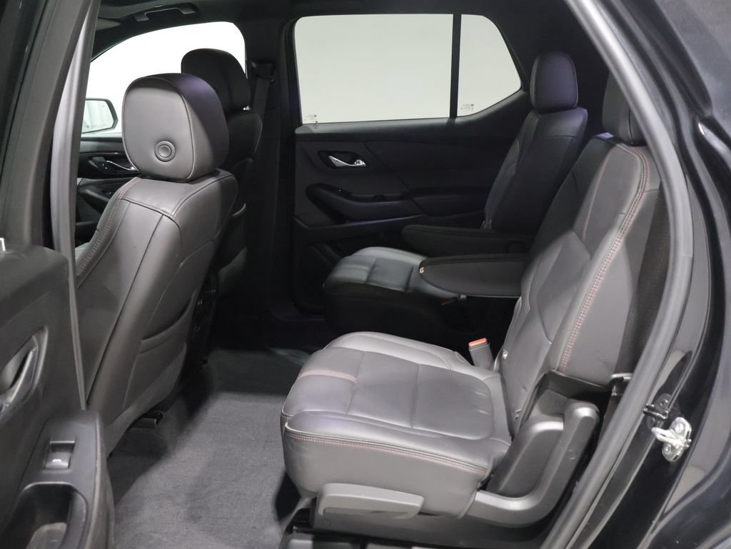 Used 2023 Chevrolet Traverse RS w/ LPO, Floor Liner Package AWD/4WD image 17