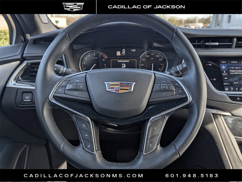 Certified 2025 Cadillac XT5 Premium Luxury image 10