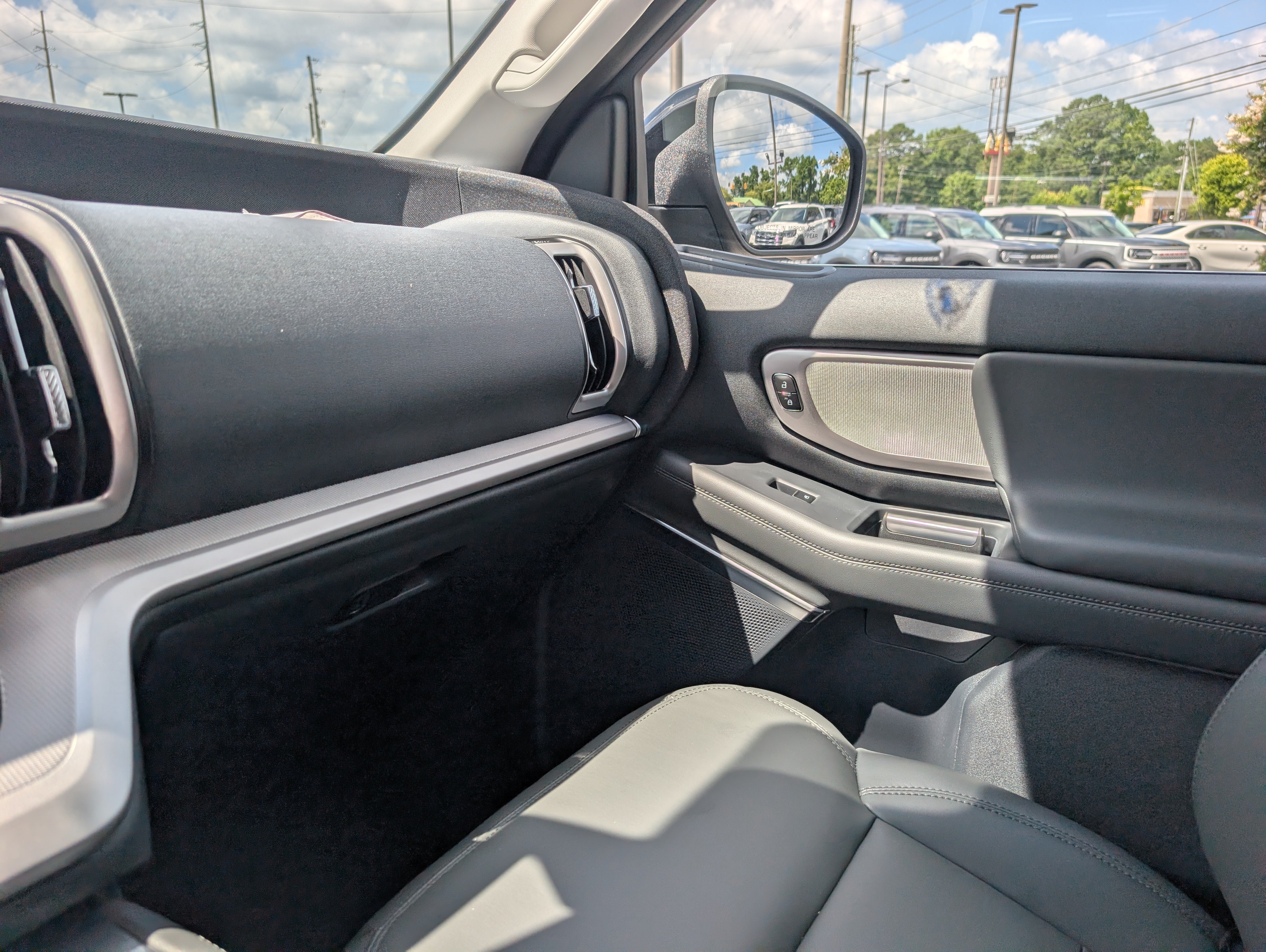 New 2027 Ford Expedition Max Active RWD image 30