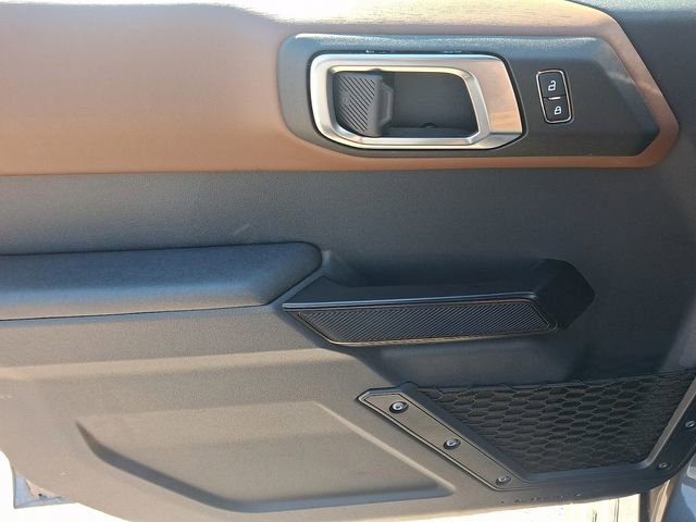 Used 2024 Ford Bronco Outer Banks image 12