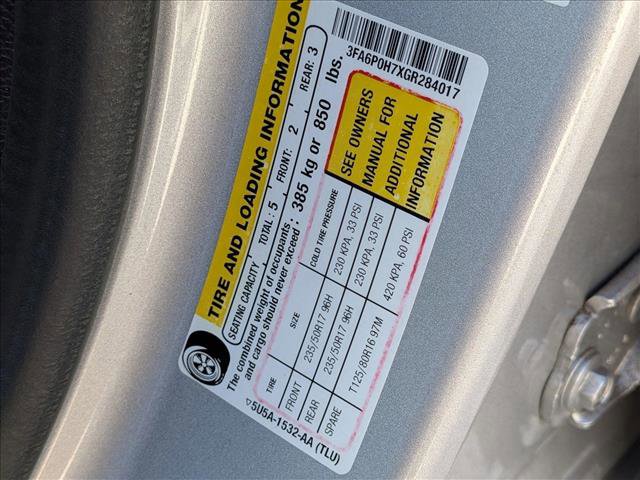 Used 2016 Ford Fusion SE image 16