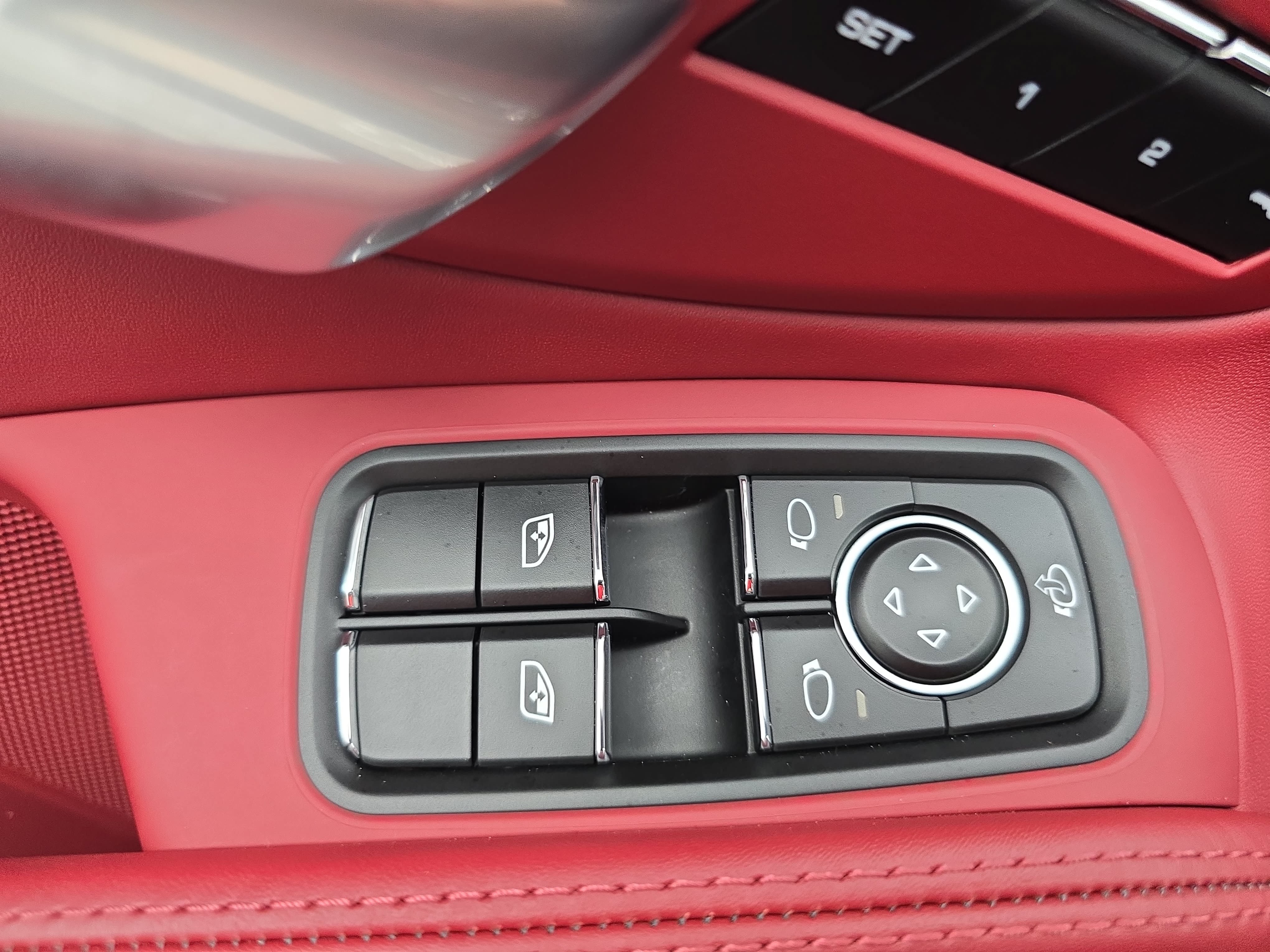 Certified 2025 Porsche 718 Cayman S RWD image 25
