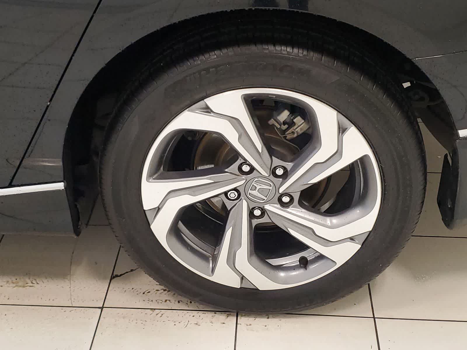 Certified 2019 Honda Accord EX image 23