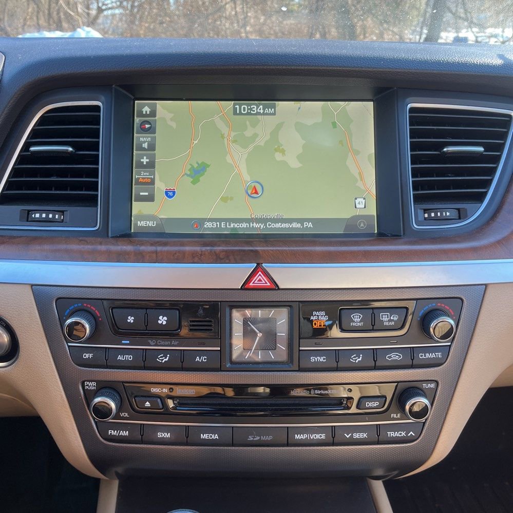 Used 2016 Hyundai Genesis 3.8 w/ Option Group 04 image 16