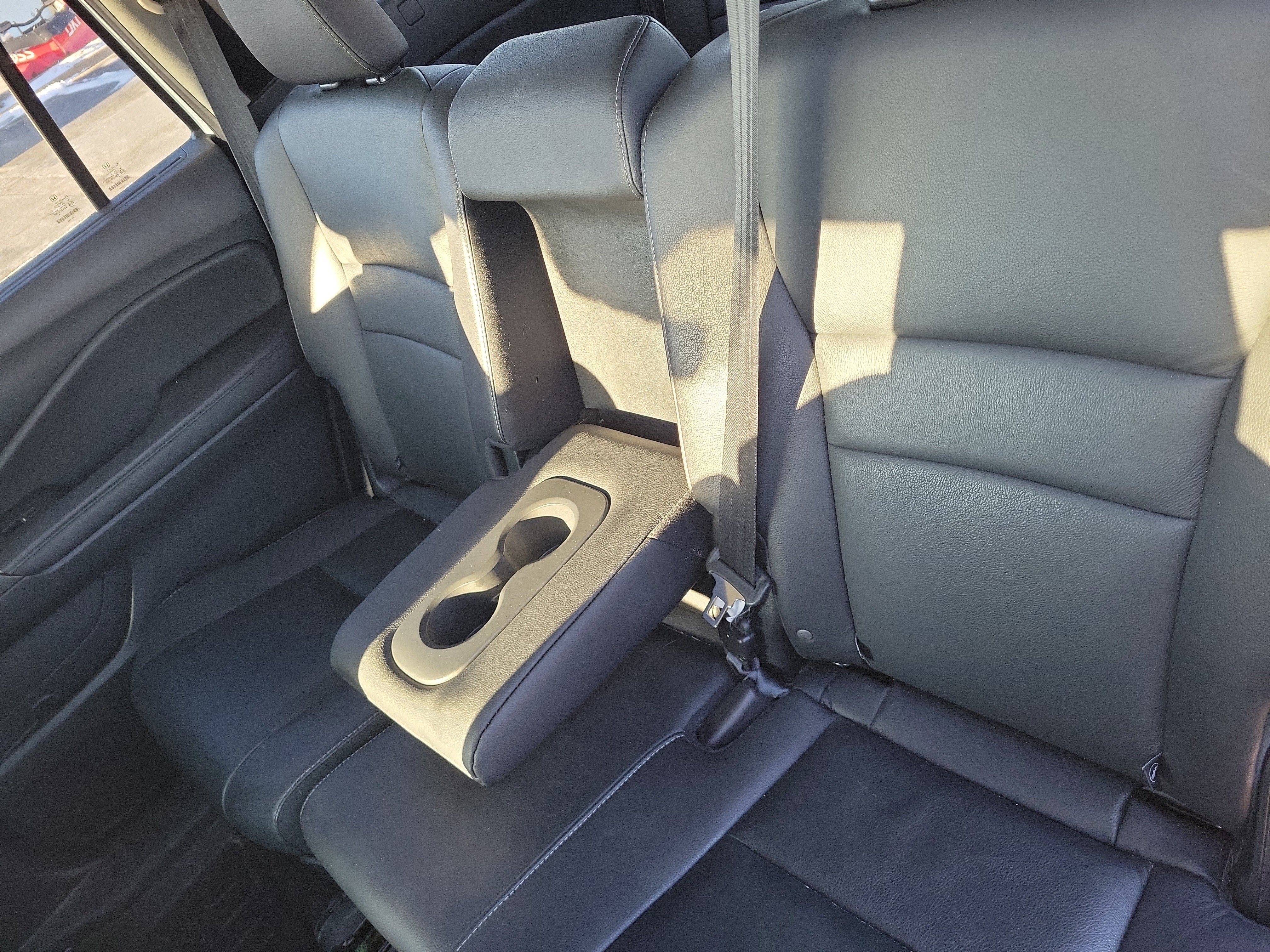 Used 2021 Honda Pilot Special Edition image 13