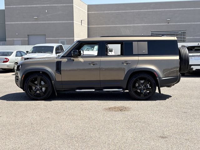 Used 2023 Land Rover Defender 130 S AWD/4WD image 28