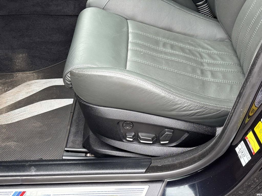 Used 2013 BMW M5 RWD image 30