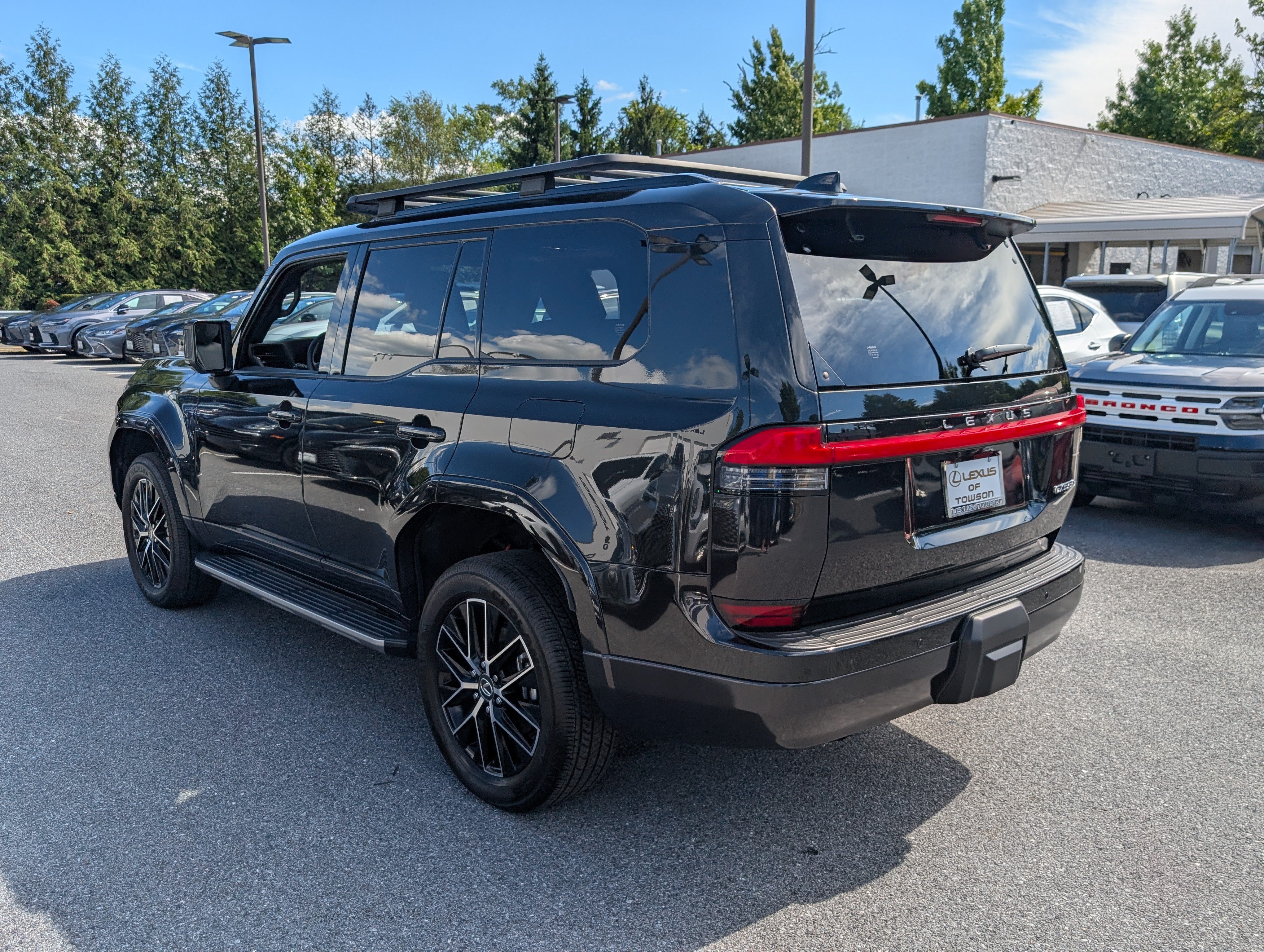 Used 2025 Lexus GX 550 w/ Accessory Package (2T) AWD/4WD image 5