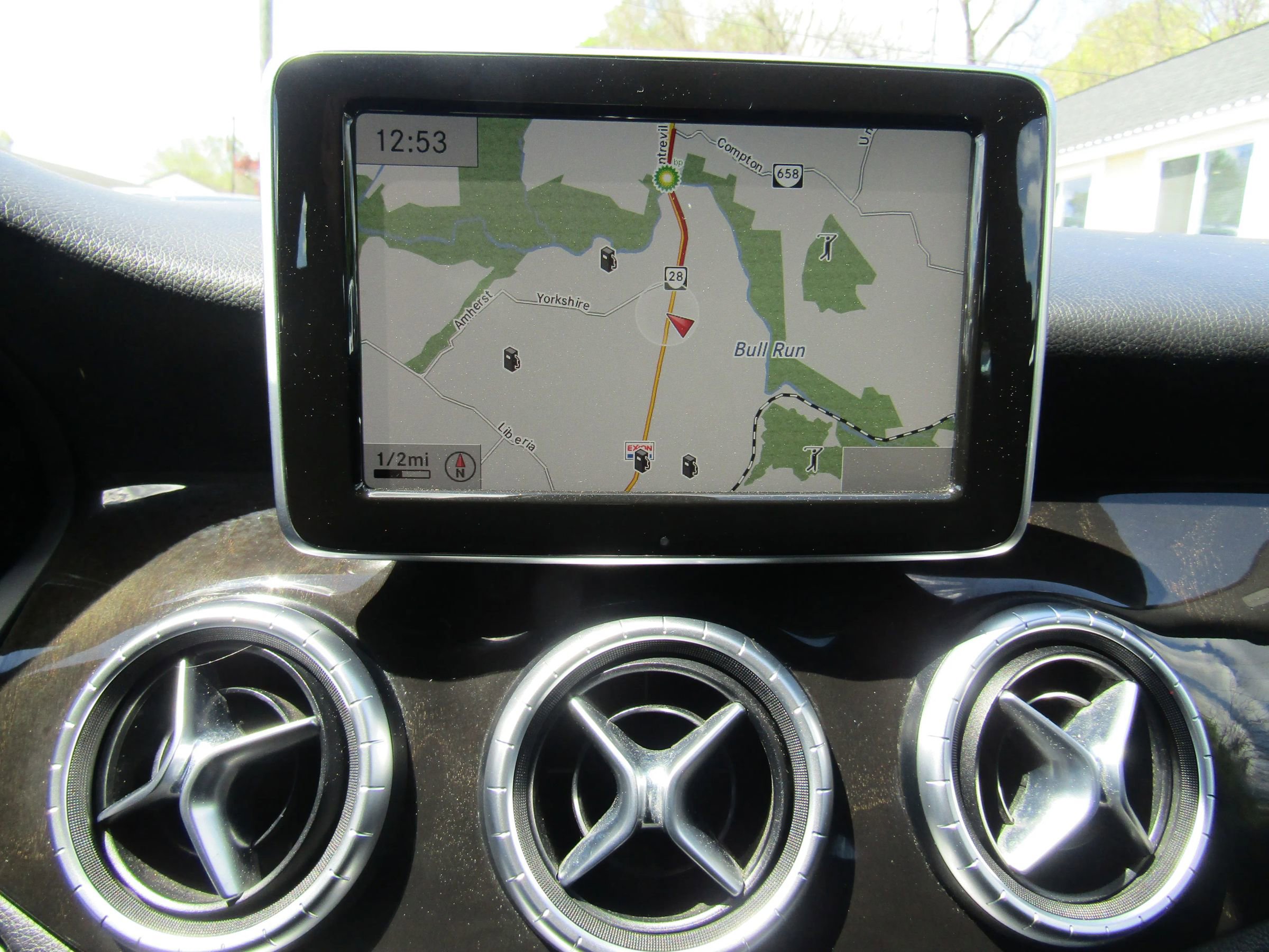 Used 2014 Mercedes-Benz CLA 250 image 17