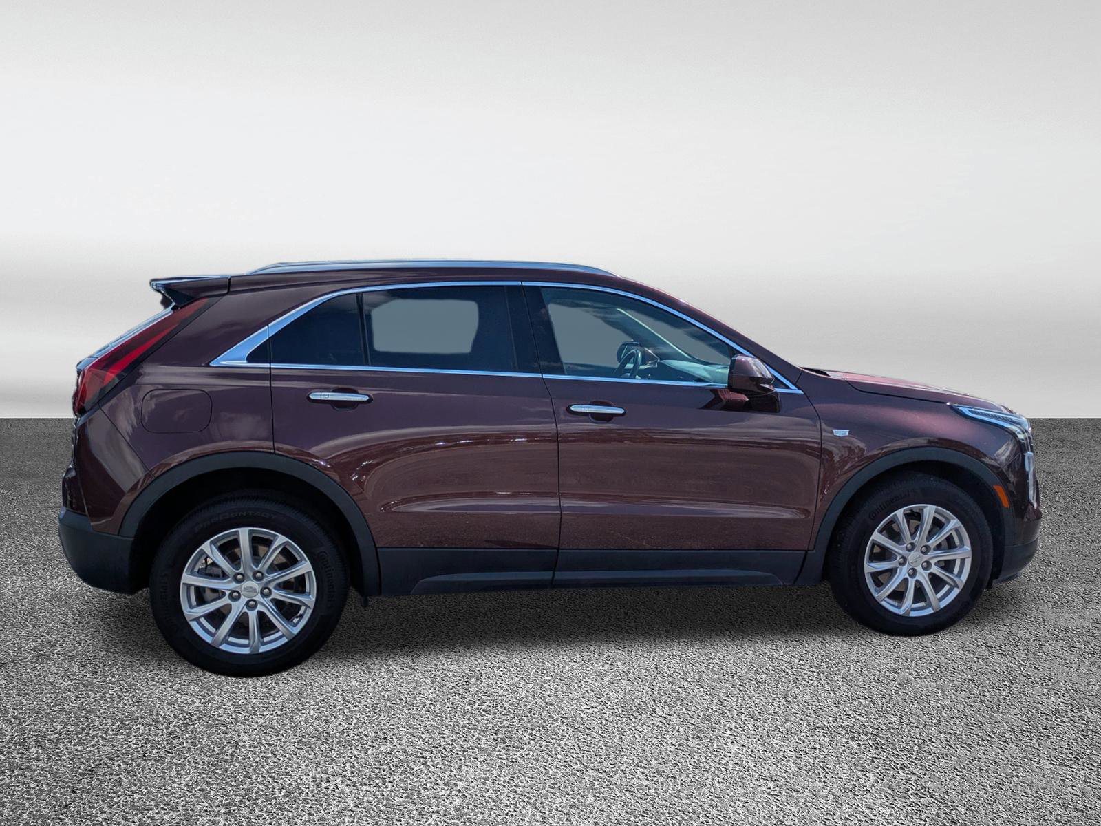 Used 2023 Cadillac XT4 Luxury w/ Cold Weather Package image 27