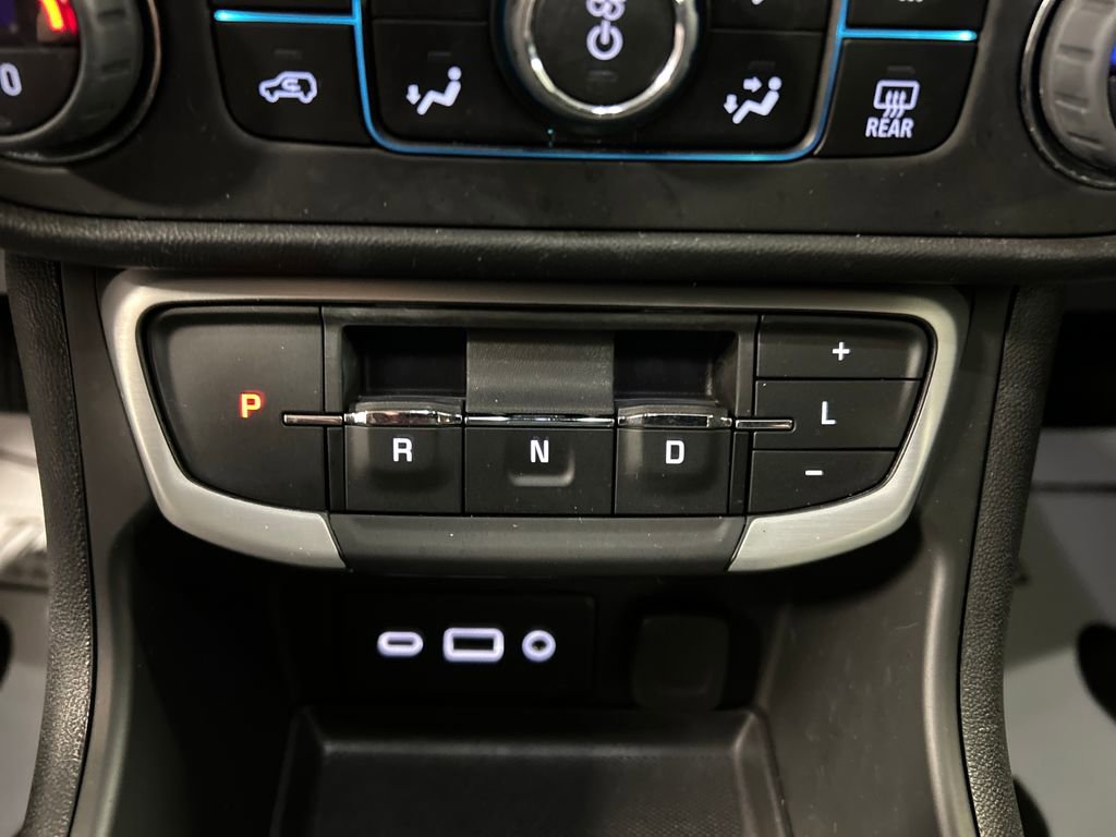 Used 2022 GMC Terrain SLE w/ Driver Convenience Package image 20