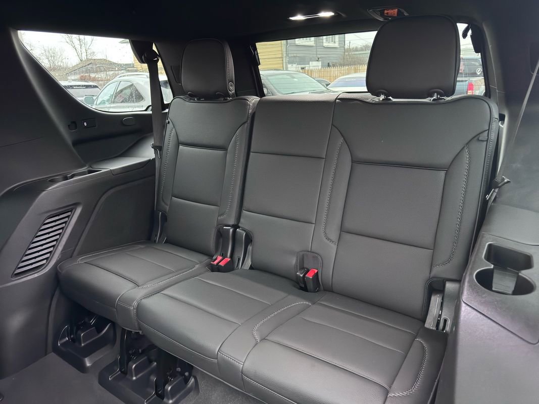 Used 2022 GMC Yukon Denali w/ Denali Premium Package image 42