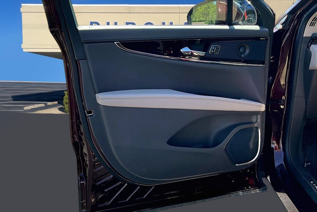 Used 2021 Lincoln Nautilus Reserve FWD image 22