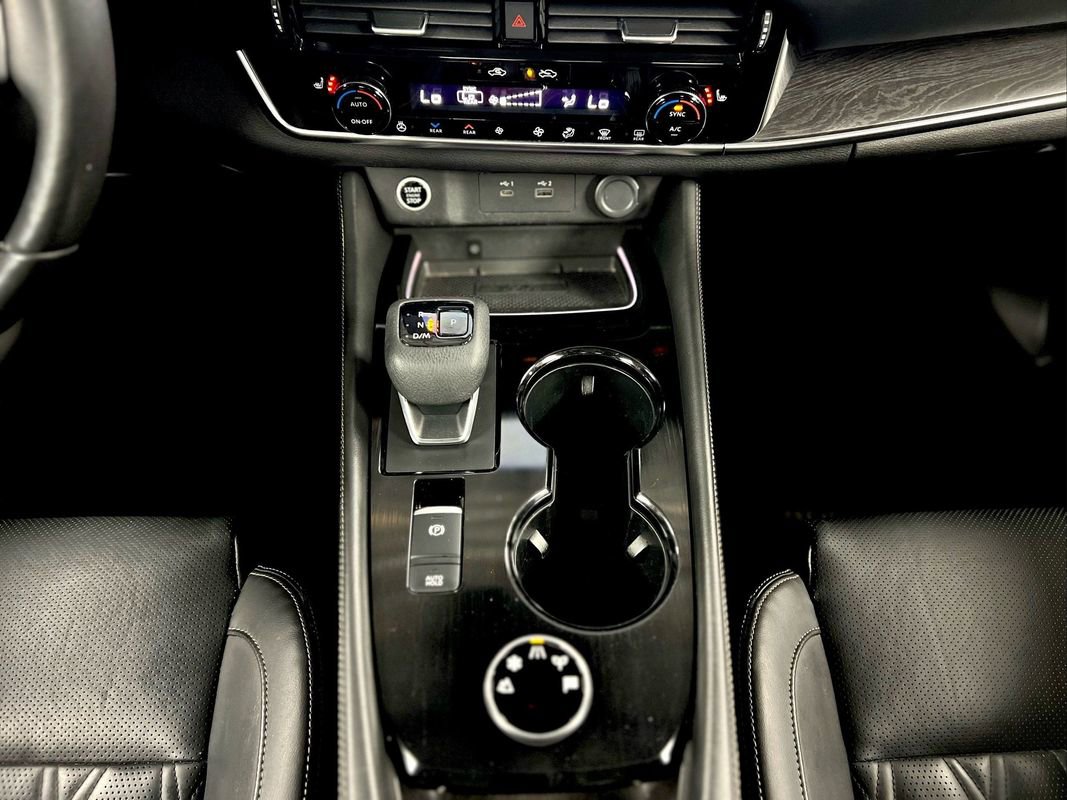 Used 2021 Nissan Rogue Platinum image 34