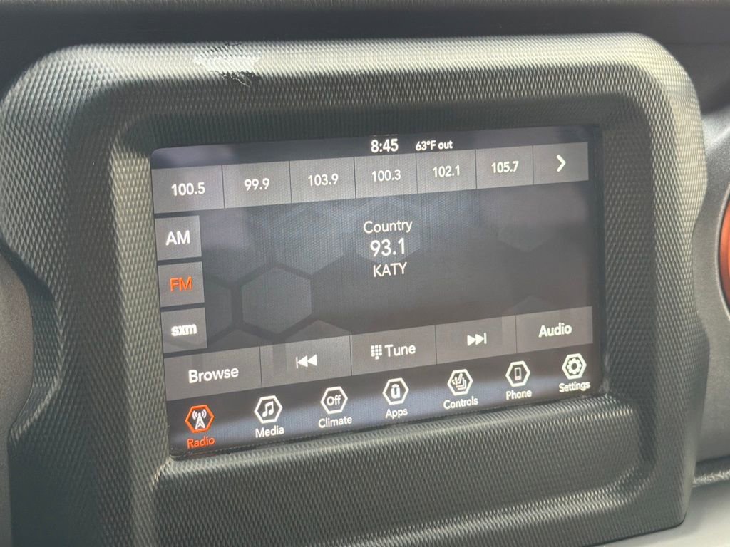 Used 2021 Jeep Gladiator Mojave w/ Cold Weather Group image 16