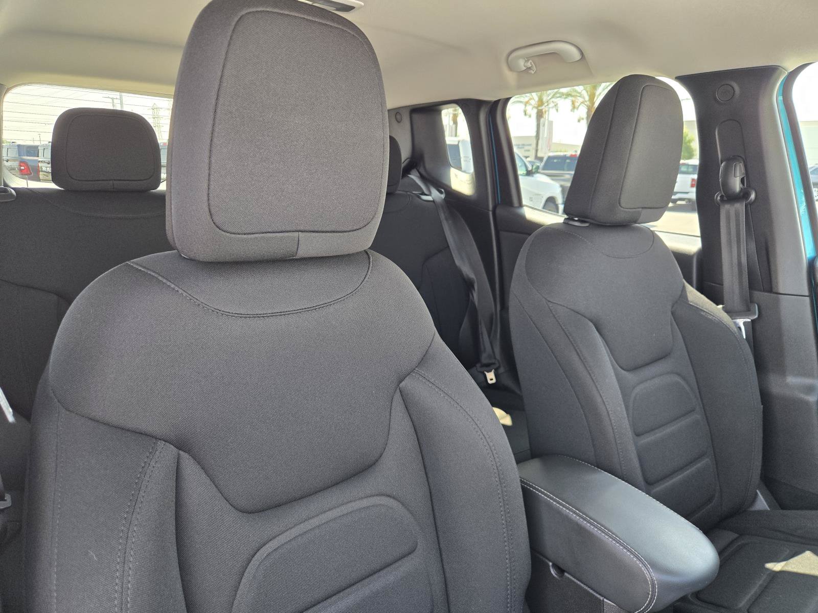 Certified 2022 Jeep Renegade Latitude AWD/4WD image 35