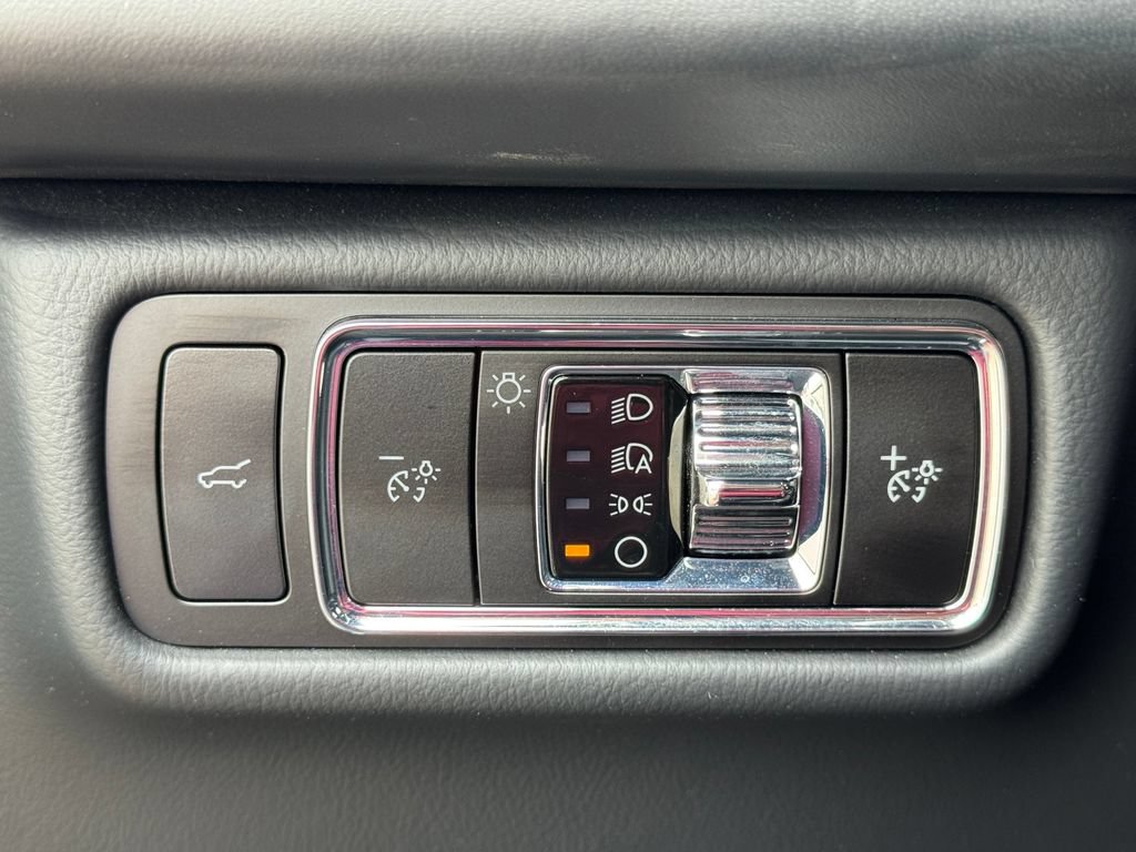 Used 2025 Lincoln Aviator Black Label AWD/4WD image 20