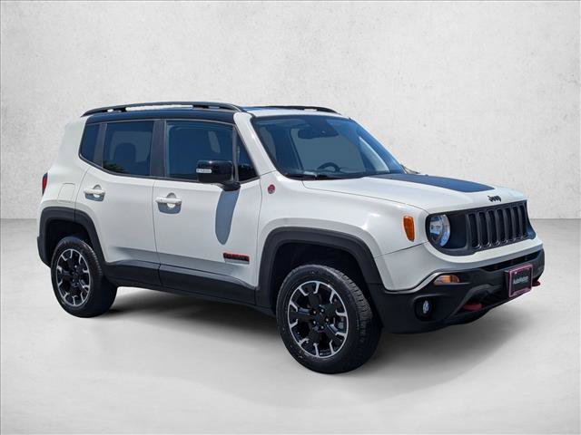 Used 2023 Jeep Renegade Trailhawk AWD/4WD video 3