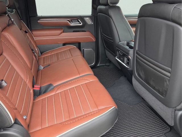 New 2026 GMC Sierra 2500 Denali Ultimate AWD/4WD image 17